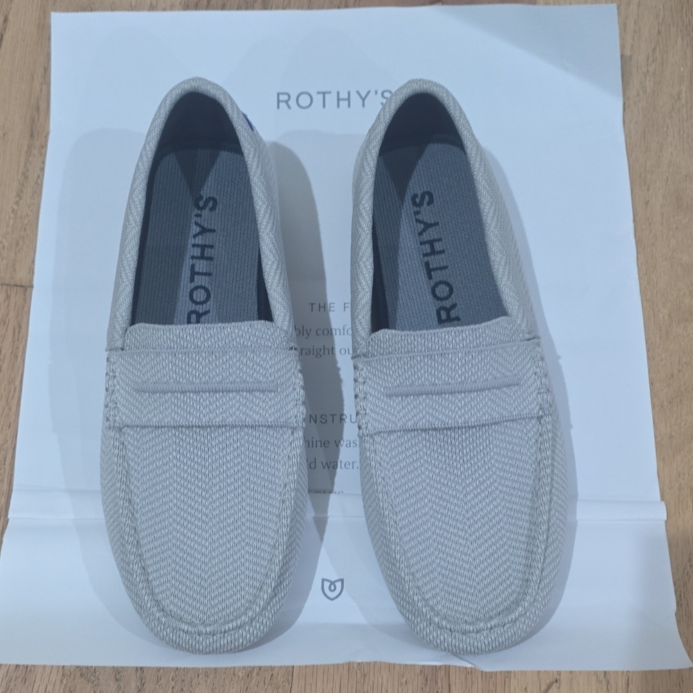 Rothy's men's  Gray Loafer Slip-On Flat Round Toe Rubber . size 8.5